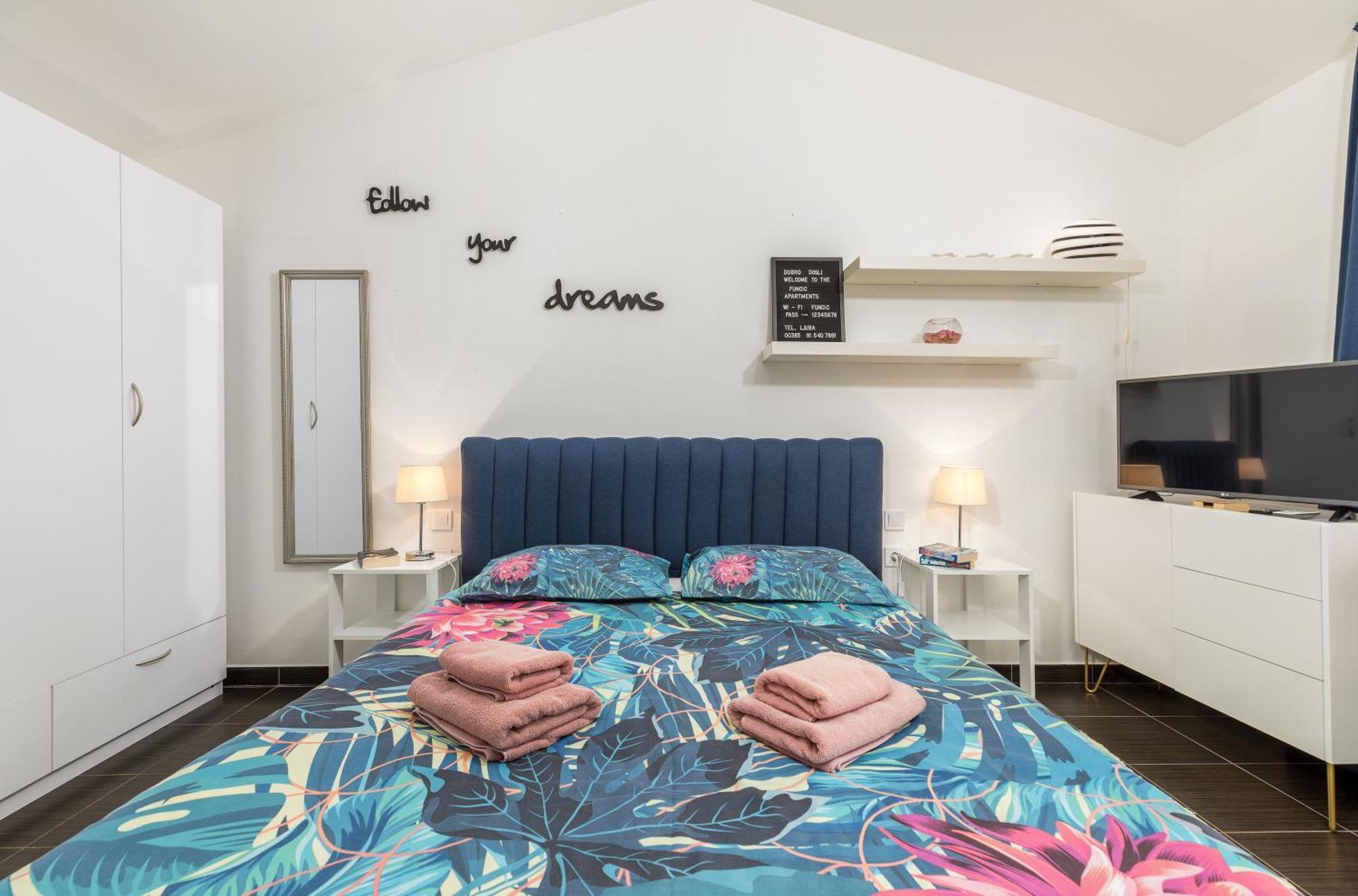 PUY Funcic Apartments 2 App מראה חיצוני תמונה