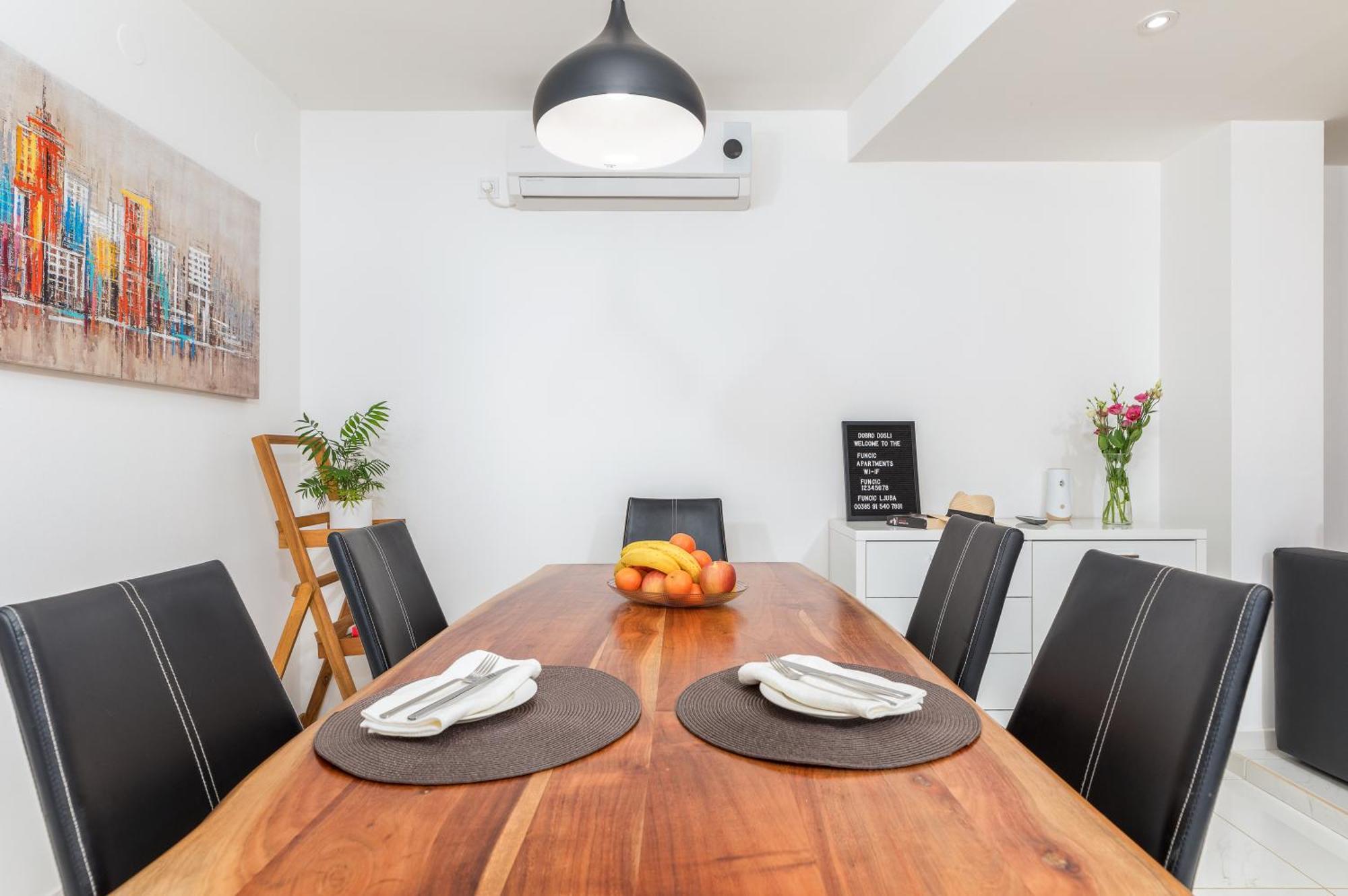PUY Funcic Apartments 2 App מראה חיצוני תמונה