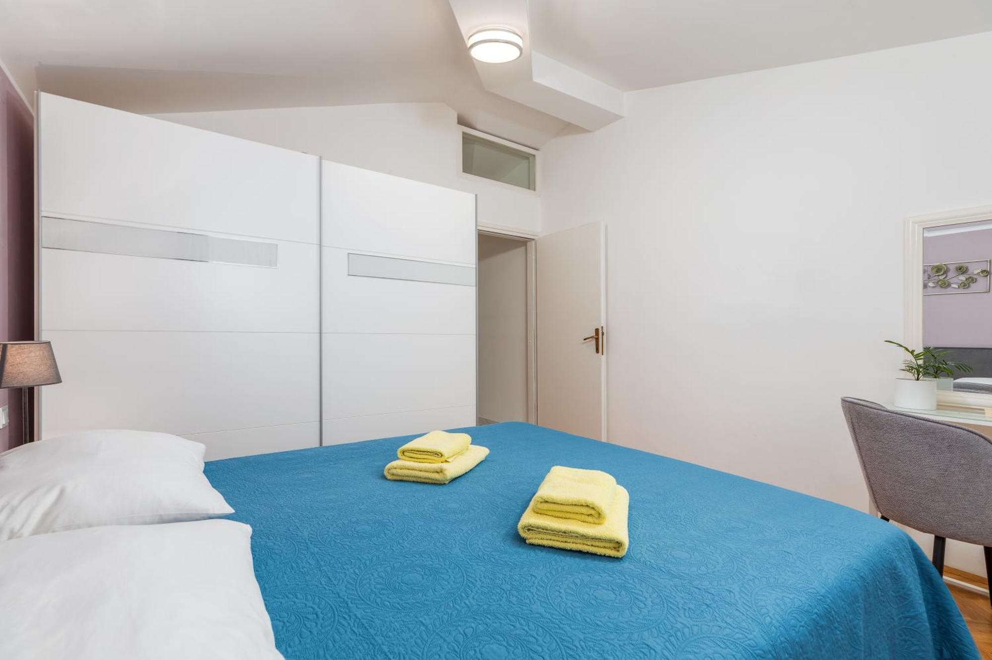 PUY Funcic Apartments 2 App מראה חיצוני תמונה